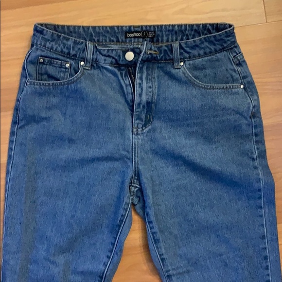 ⚡️SALE⚡️BooHoo mom jeans - Picture 2 of 4